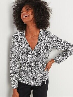 Old Navy Black and White Animal-Print V-Neck Tie-Waist Blouse